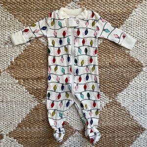 Hanna Andersson Bright Bulbs Christmas Lights Zip Footie Pajama Size 0-3 Months